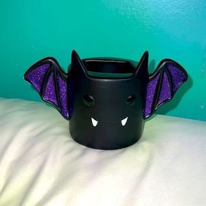 Bath and Body works vampire bay soap holder